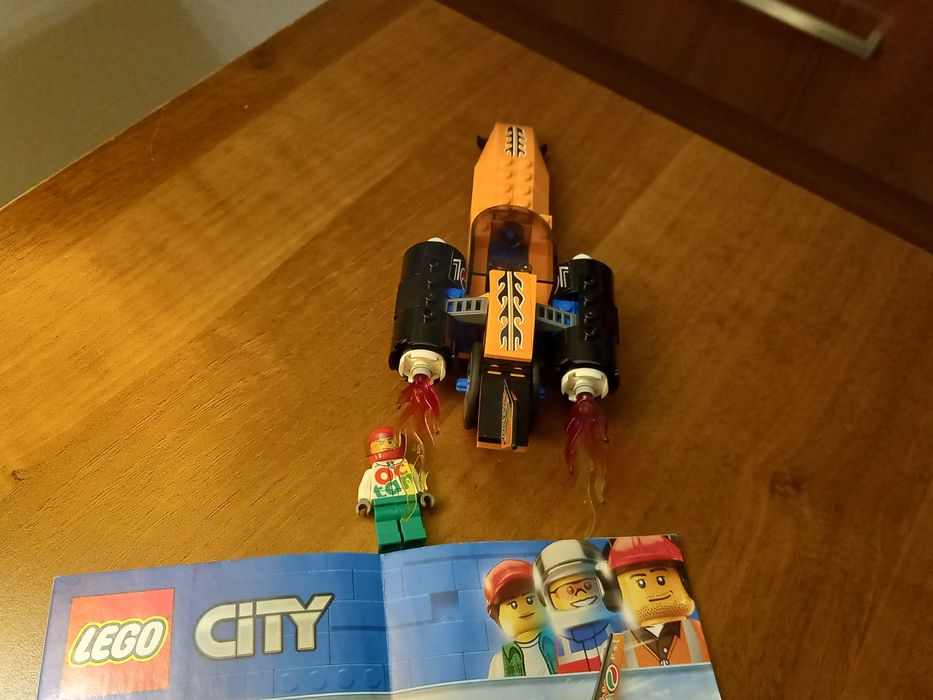 Lego CITY samochód wyścigowy 60178