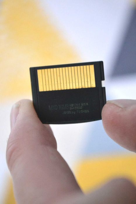 karta XD 1GB OLYMPUS wraz z etui na 6kart xD-Picture Card + serial