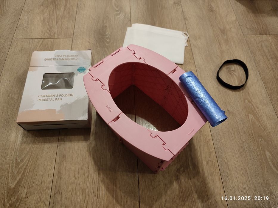 Nowa różowa przenośna toaleta nocnik składany