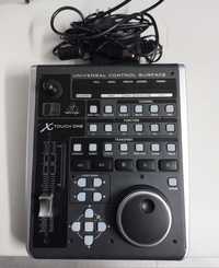 Behringer X-TOUCH ONE - Controlador DAW