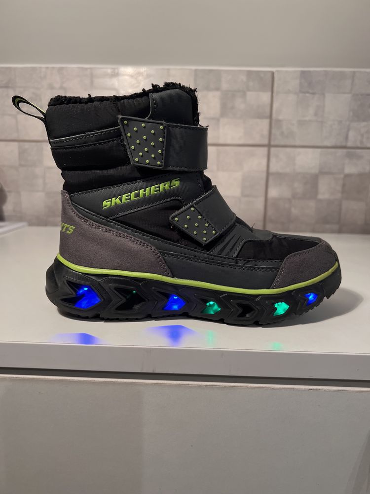 Зимові чоботи Skechers Adventure s light hypno flash