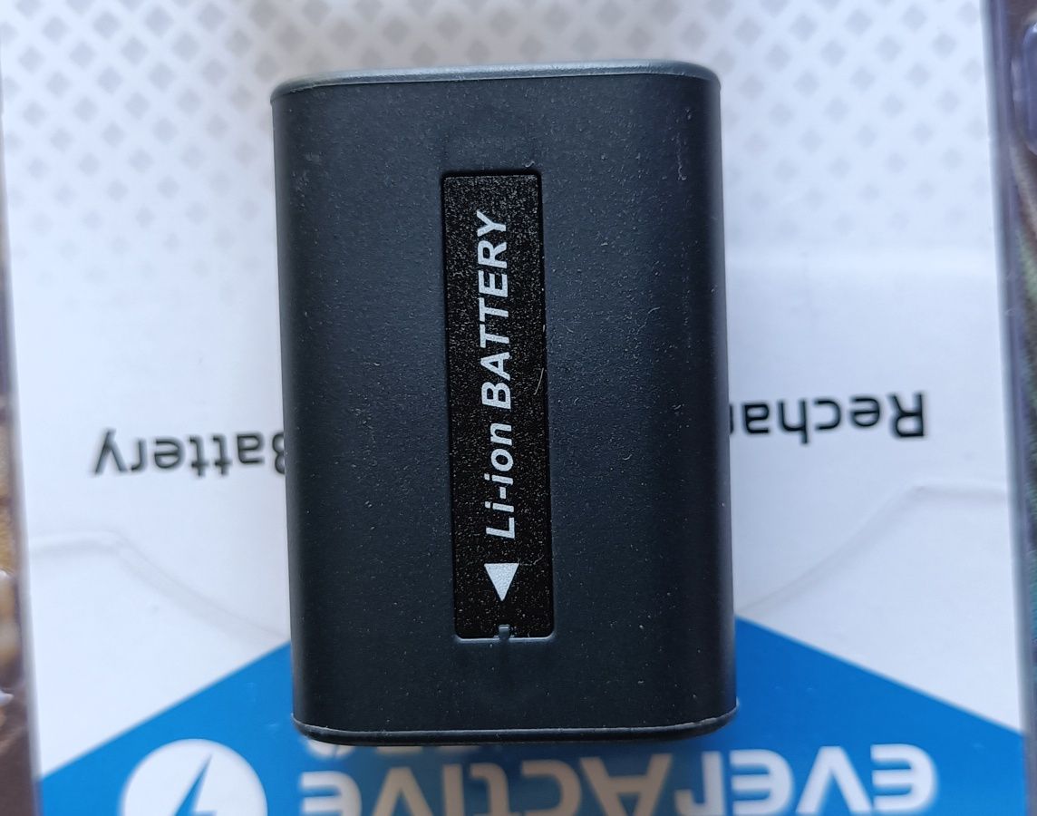 Bateria Li-ion recarregável nova