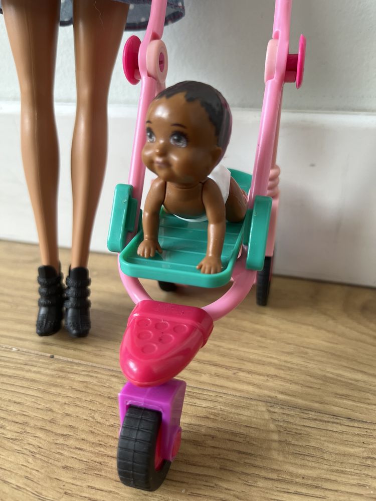Barbie mama z dzieckiem Mattel