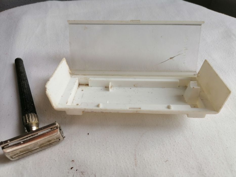 Stara sygnowana kolekcjonerska maszynka do golenia