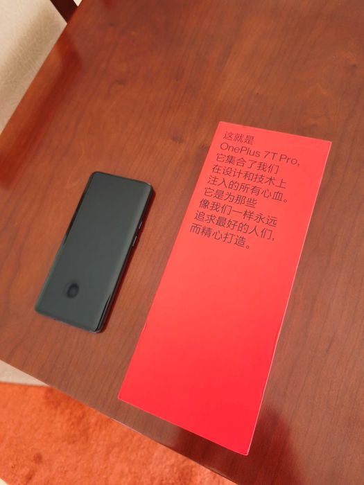 OnePlus 7T Pro em muito bom estado