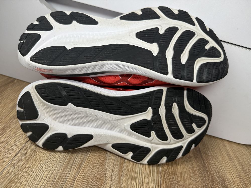 Кросівки Asics GT 2000 12