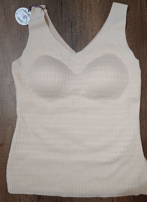 Продам нову майку бежевого кольору Lora Iris XL (48), на груди 85 B, C