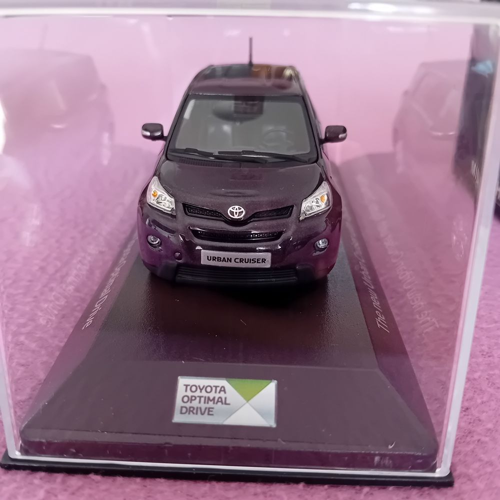 Miniatura Toyota urban Cruiser