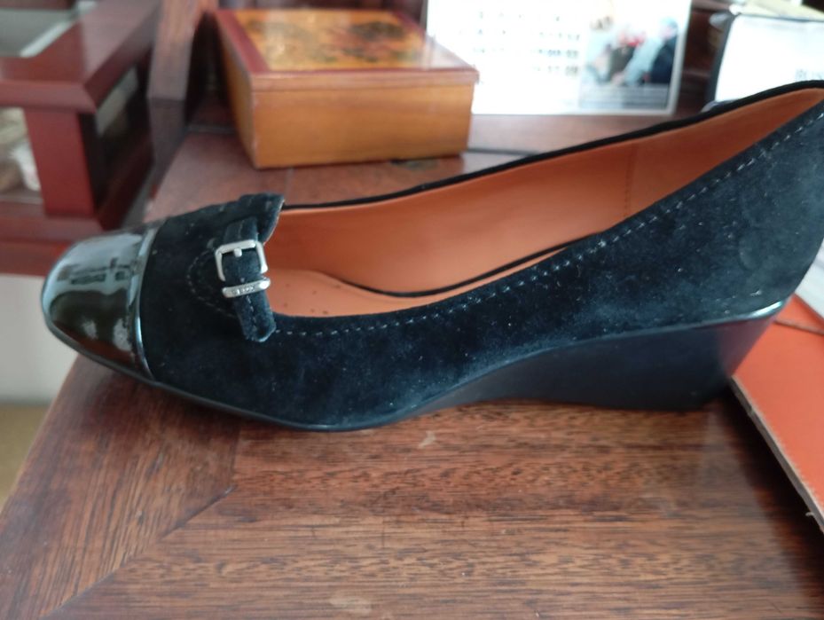 Sapatos Geox 38 novos
