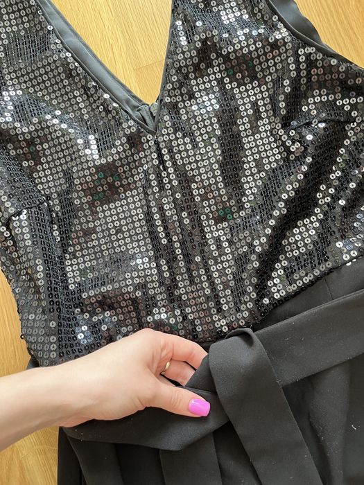 Комбинезон-платье (комбінезон) H&M  с паетками, черный. Классический