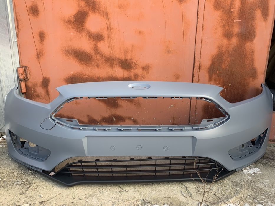 Бампер передний Ford Focus mk3 2015