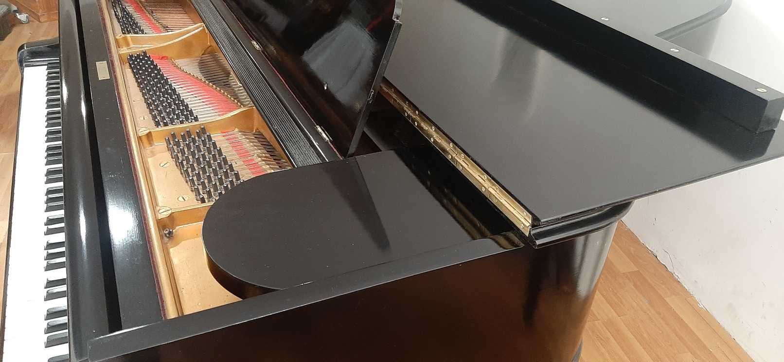 Piano Steinway ans sons mod O