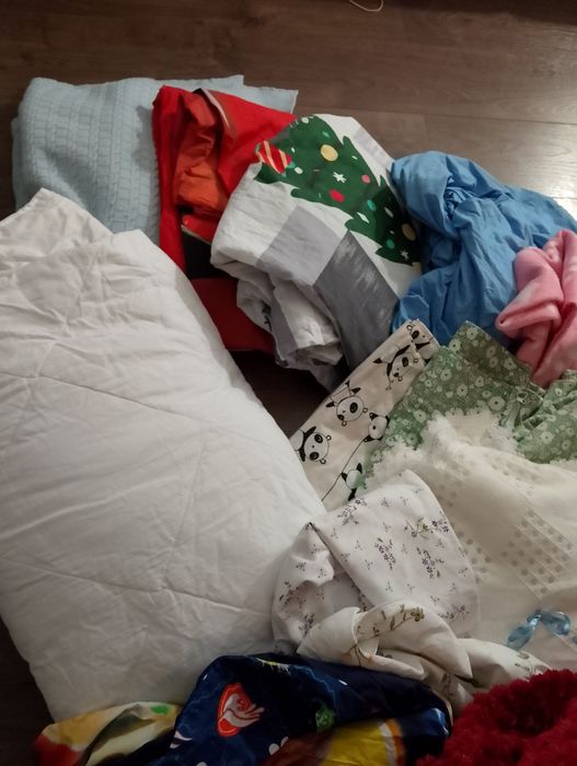 Pościele używane cena za całość