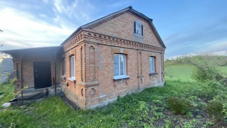 Продаж будинку в селі Жежелів