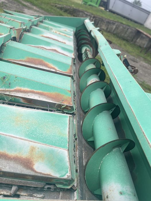 Жатка кукурузяна кмс 8