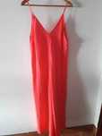 Várias peças de roupa