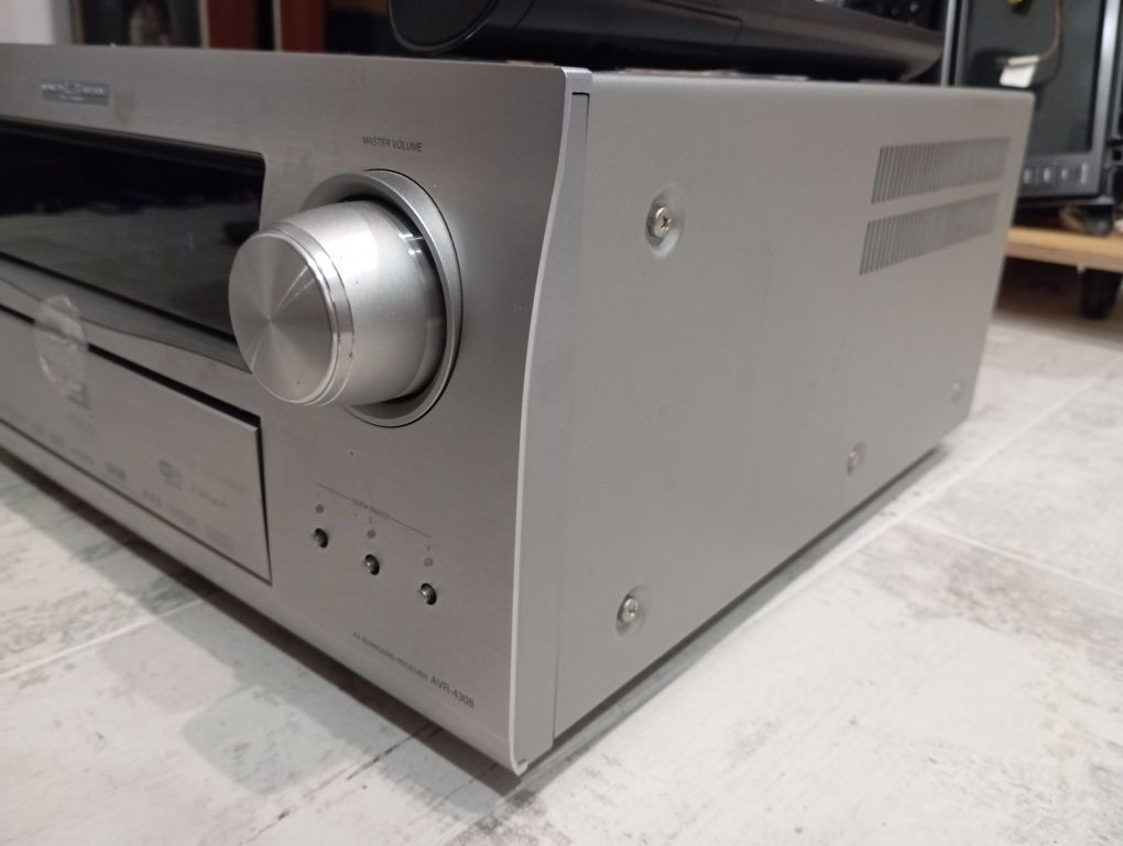 Amplituner Denon AVR-4308 + pilot