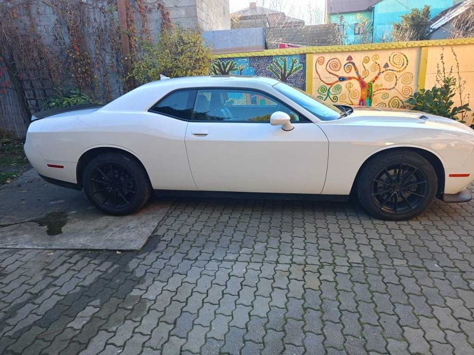 Dodge Challenger 3.6 AWD rok 2018