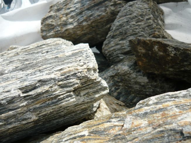 Bryłki gnejsowe, kamień na skalniak, palisadę, mur