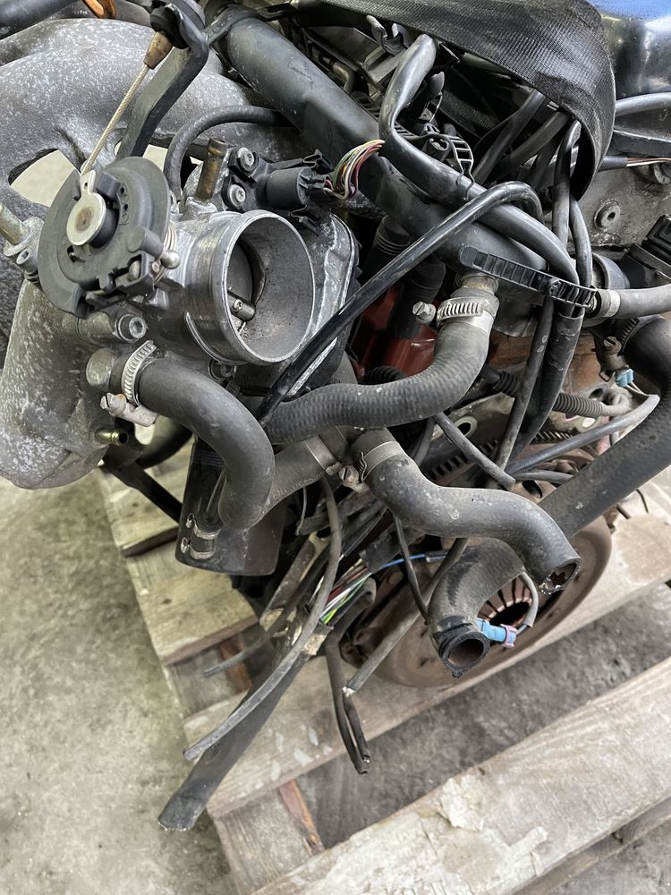 Silnik /VW /Passat b5 /audi a4 /1.6 benzyna /ADP / 1998r