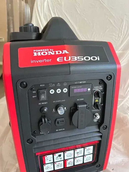 Инверторный генератор Хонда Honda EU3500i 3.2 кВ 0,4 л час
