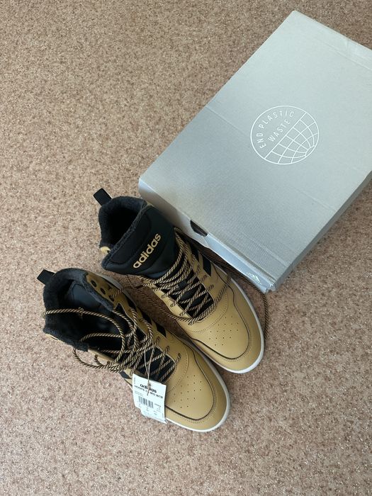 Нові зимові кеди Adidas