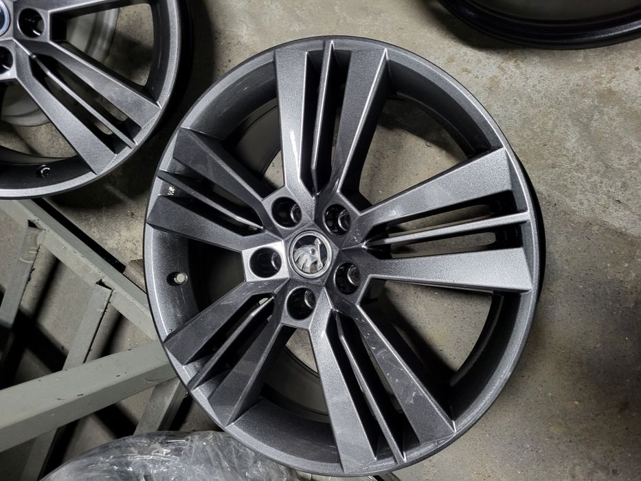 Felgi  18 5x112  Skoda  Octavia  Superb  karog  kodiag  vw golf 5.6.7