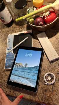 Tablet iPad Apple Retina — TOUCH ID - PROCREATE