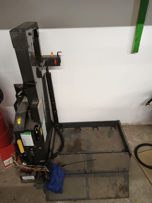 Winda dla niepełnosprawnych Braun boczna