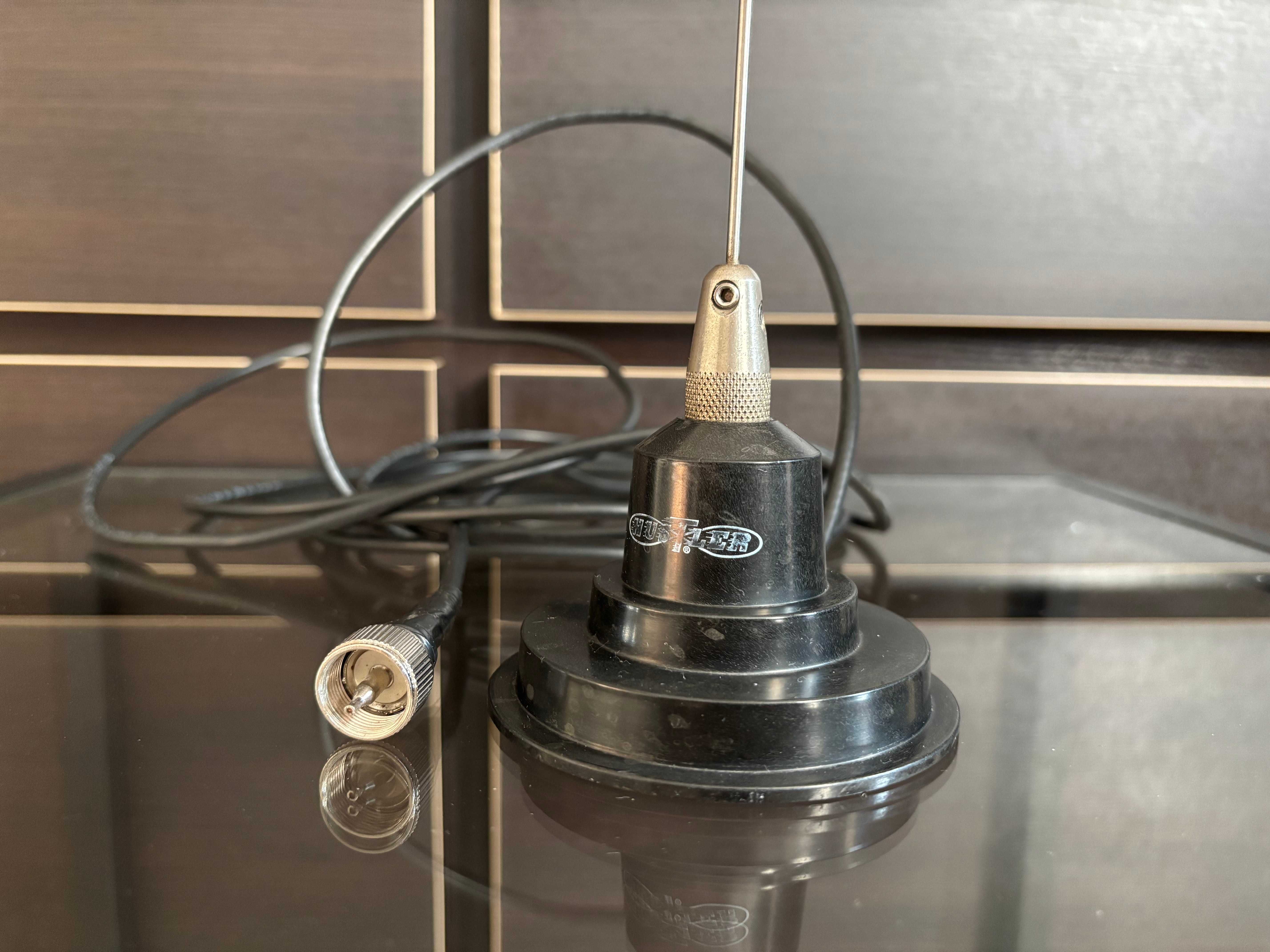 CB radio TTI TCB-770 + antena Hustler