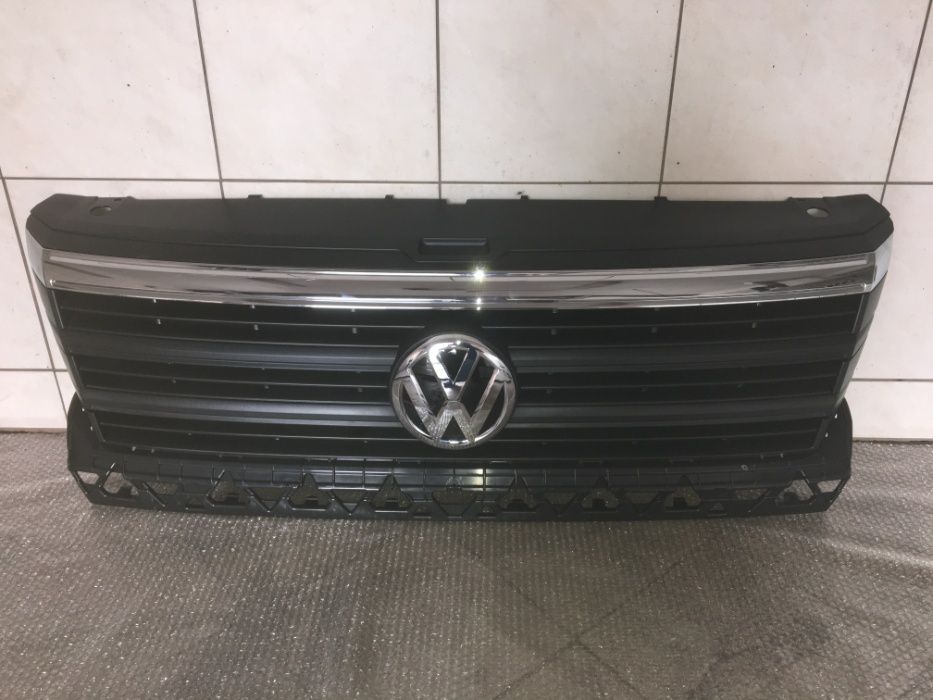 Gril Grill Atrapa VW Volkswagen Crafter II 2017 --> igła