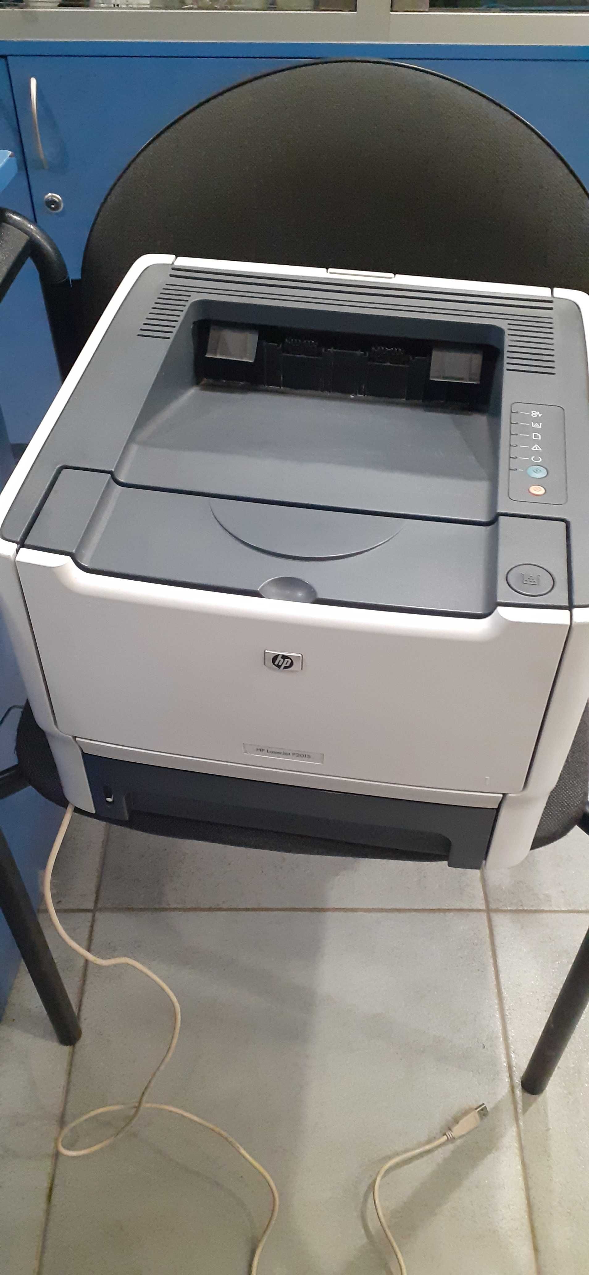 Принтер HP Laser Jet P2015