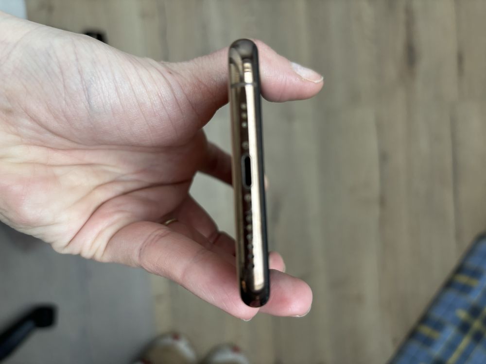 Sprzedam iphone 11 pro