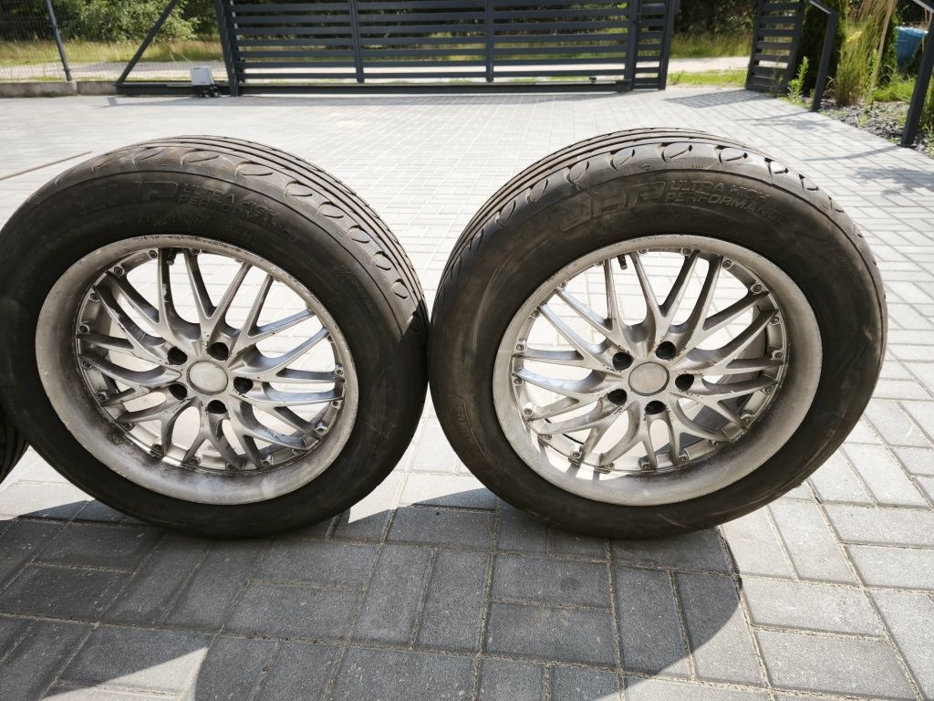 Felgi aluminiowe 17" z oponami 215/60 R17 – komplet 4 sztuki