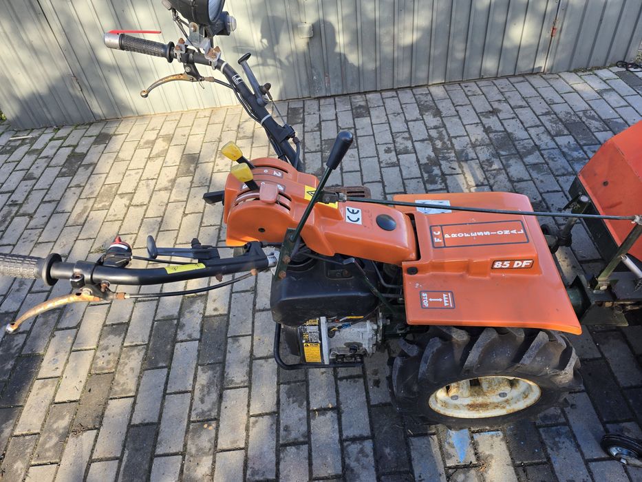 Zamiatarka spalinowa (dzik)