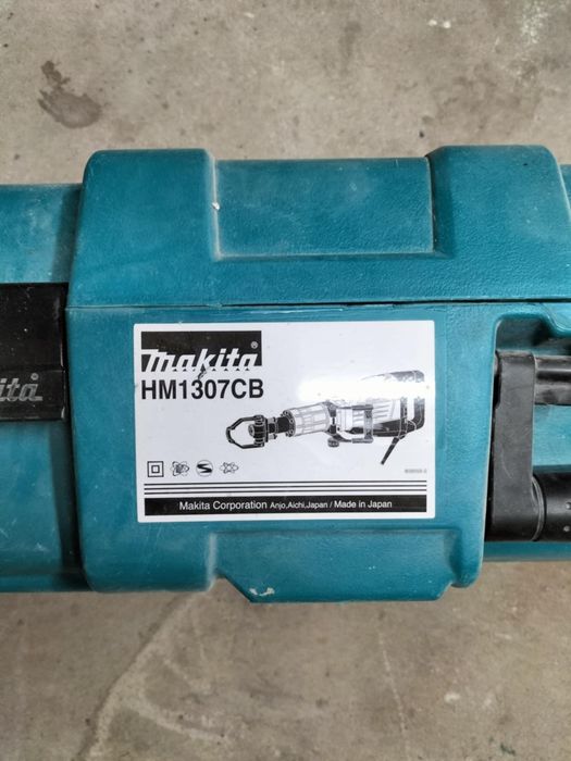 MAKITA HM1307CB młot kujący wyburzeniowy 23,6J