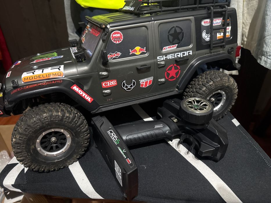 Carro rc com pouco uso.