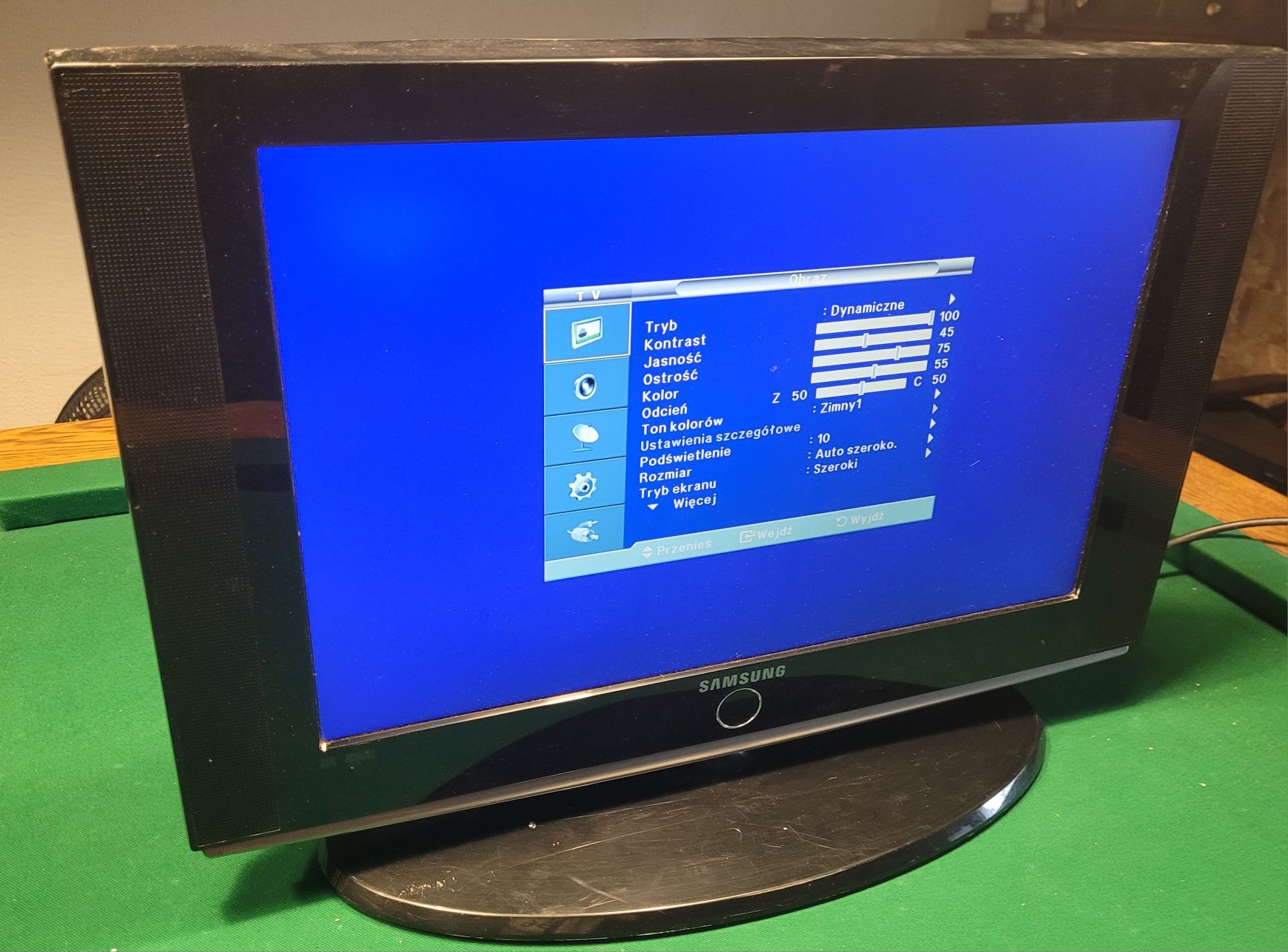 TV Samsung 22 cale