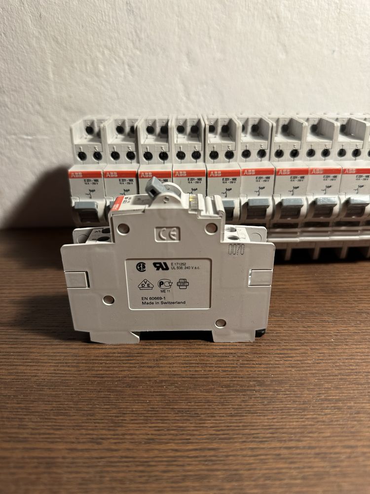 Rozdzielnice ABB 230 V IP20 32 A