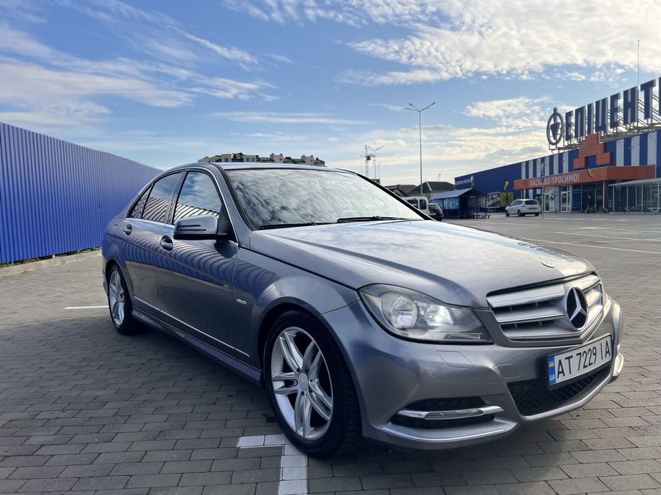 Mercedes Benz C class 1.8 бензин 2011р.