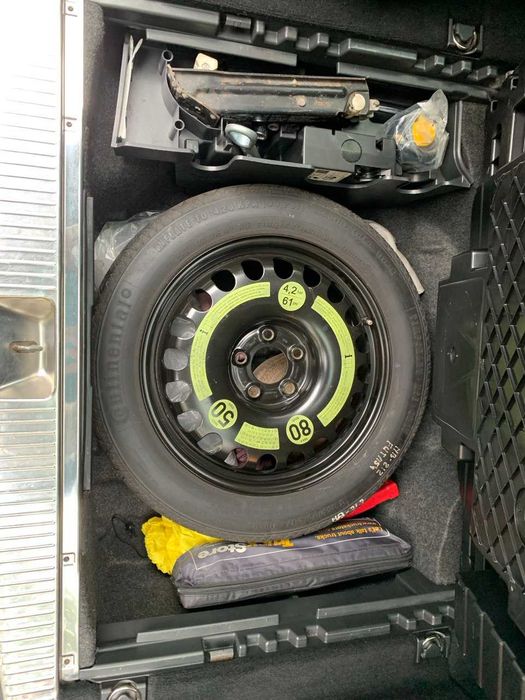 Mercedes Benz E350 повний привід 2011 рік