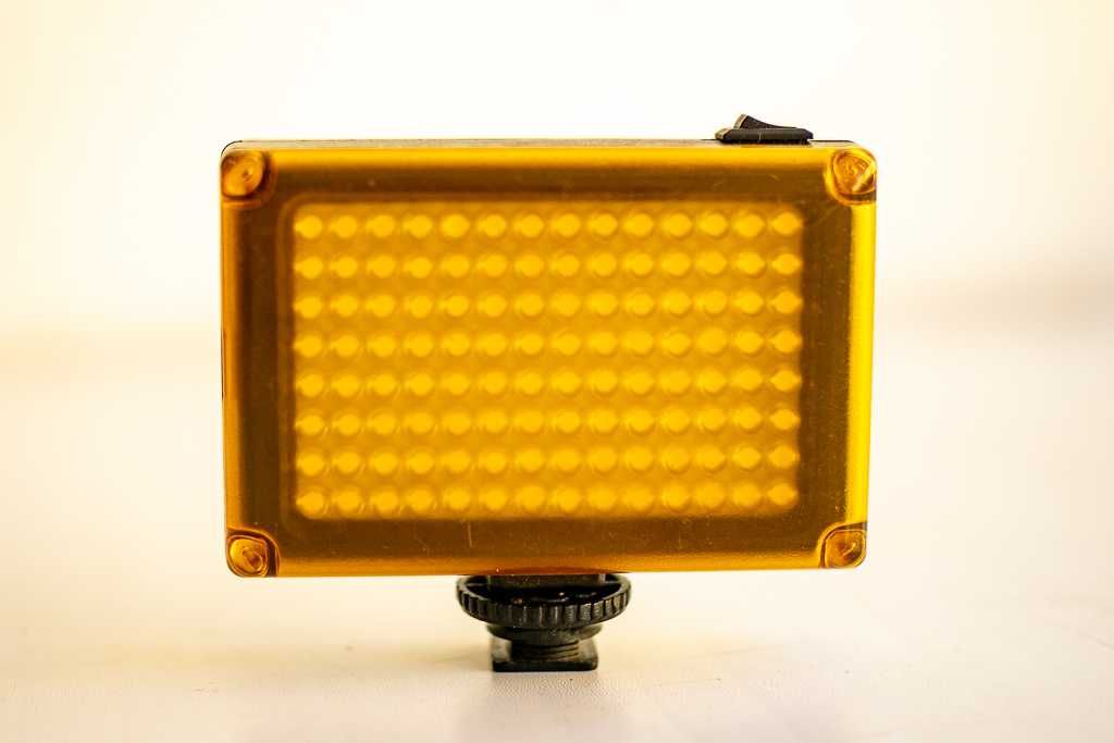 Накамерний освітлювач LED-112