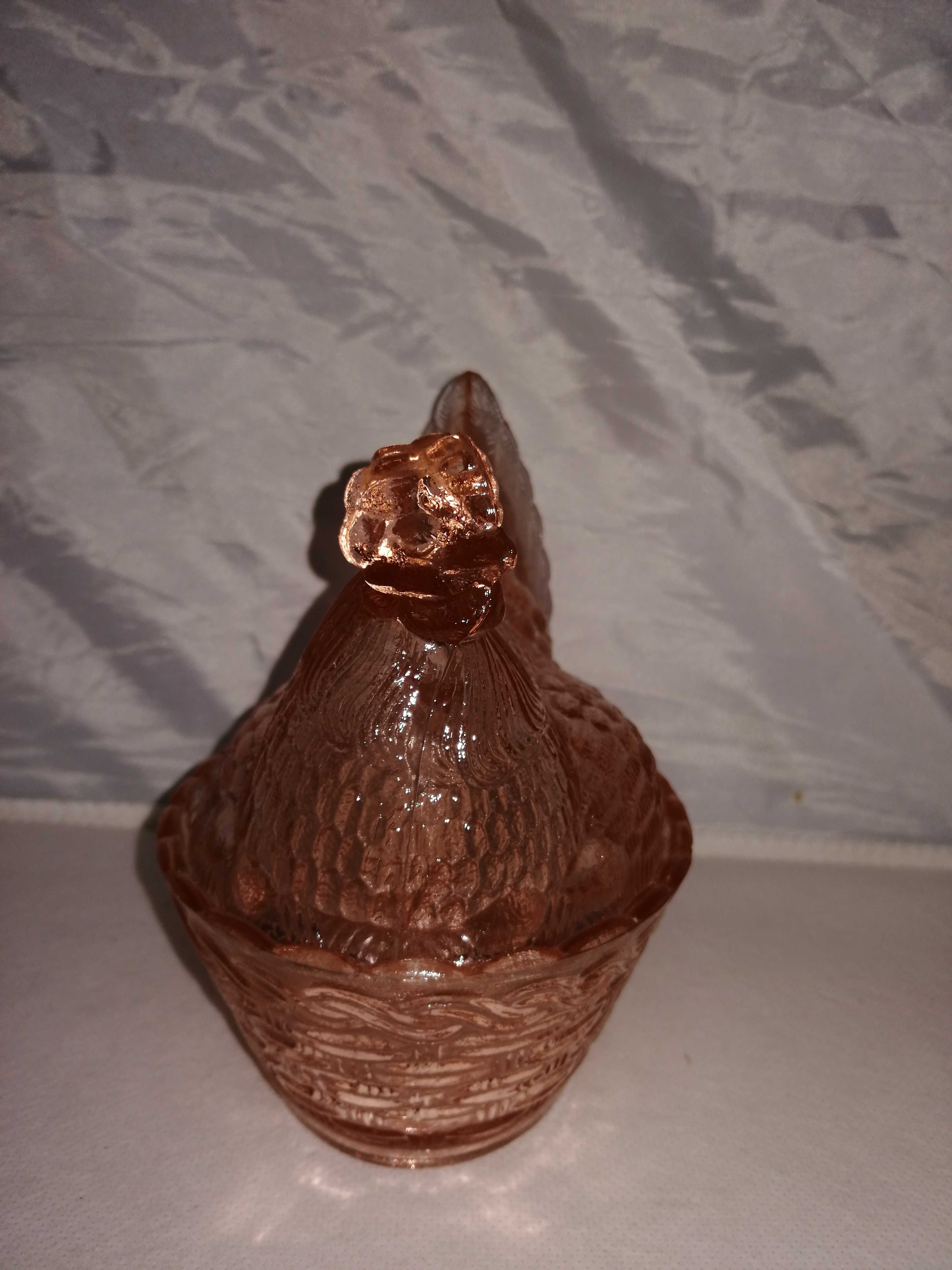 Kura szklana rozalinowa mocne nasycenie 13 cm PRL bomboniera Ząbkowice
