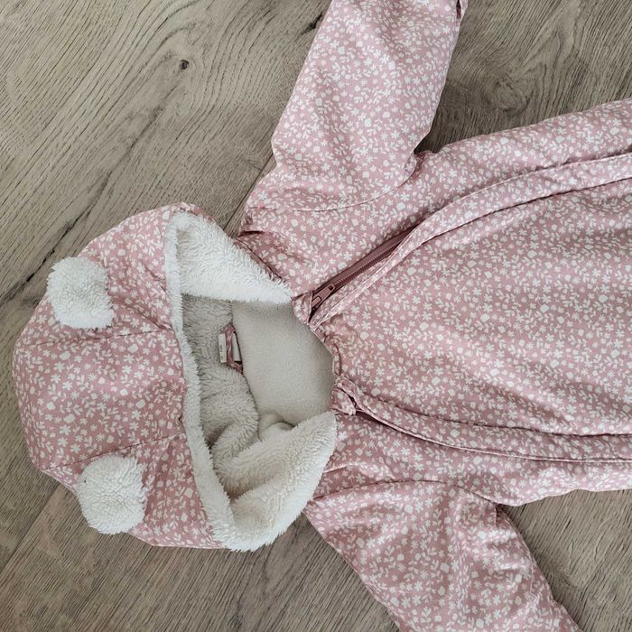 Kombinezon zimowy ocieplony H&M 68 stan idealny Newbie kwiaty