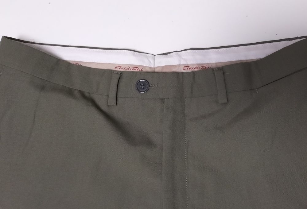 Calças Emidio Tucci, marcas de uso nas fotografias