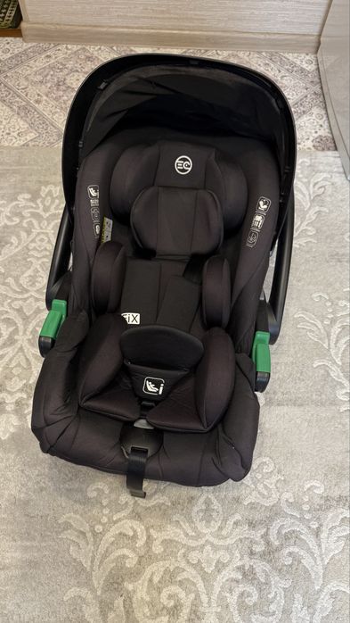 Детское автокресло-люлька