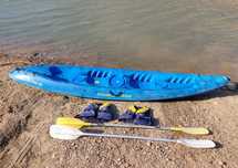Ocean Kayak 2+1 Malibu Two XL sit-on-top casco danificado