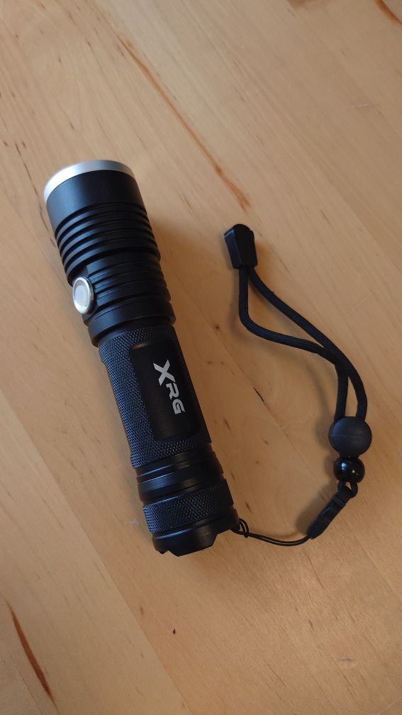 Latarka akumulatorowa XRG RX80 XP-L - 800 lumenów