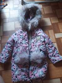 Зимова куртка  для дівчинки