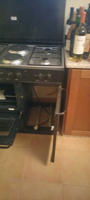 Fogão novo  numca foi utilizado